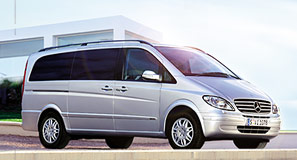 Mercedes Vito Tourer 4x4 XL 9 sits minibuss